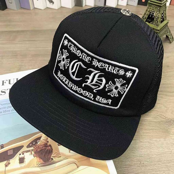 帽子 Chrome embroided black and white cap Chrome Hearts | Accessories | Chrome Hearts Black Cap With White